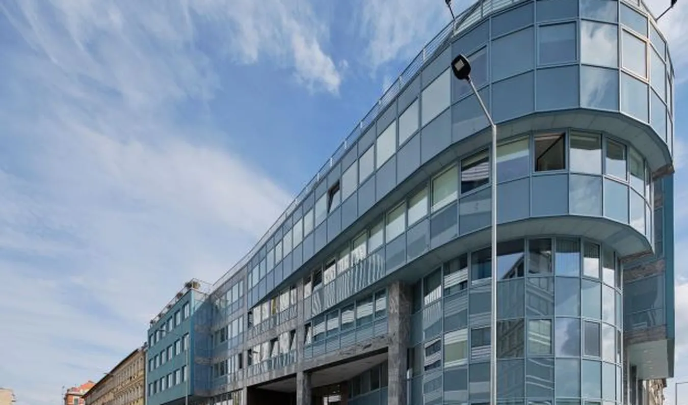 Iroda Árpád Center