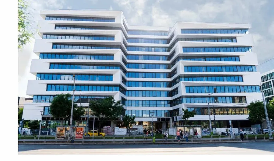 Iroda Millennium Gardens