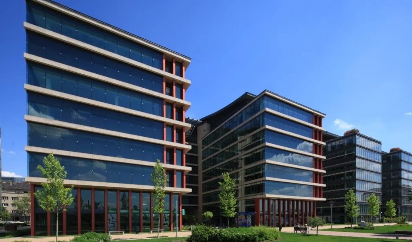 Iroda Millennium Tower II.