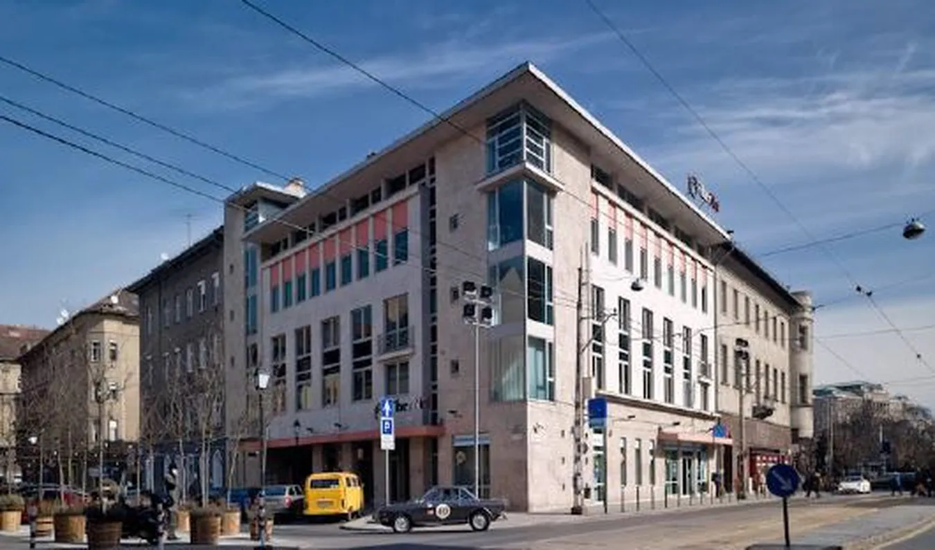 Iroda Tabán Offices