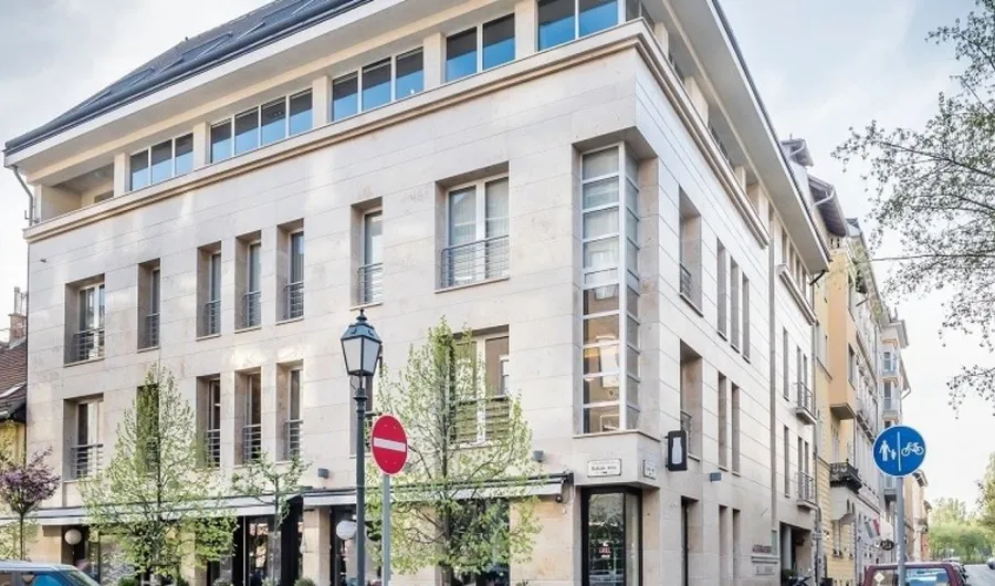 Iroda Pauler Corner Irodaház