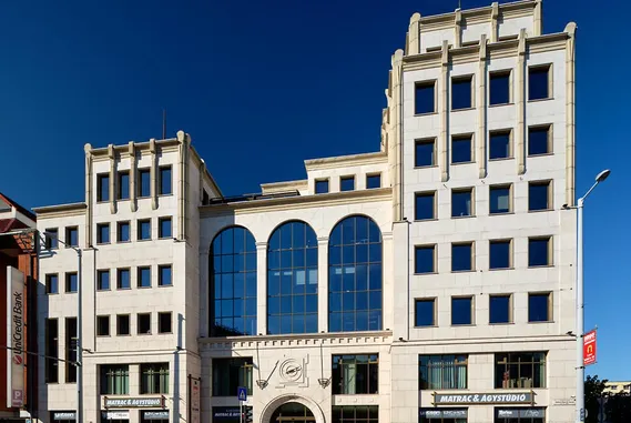 Iroda Laki Kereskedelmi Központ