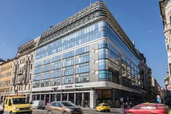 Iroda Emke Office Building