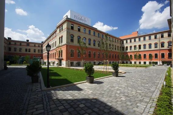 Iroda Flórián Udvar