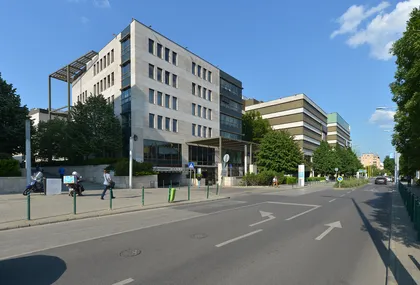 Iroda MOM Park Offices