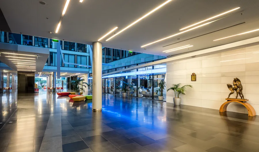 Iroda Millennium Tower H