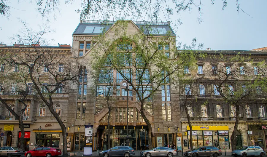 Iroda Paris Department Store